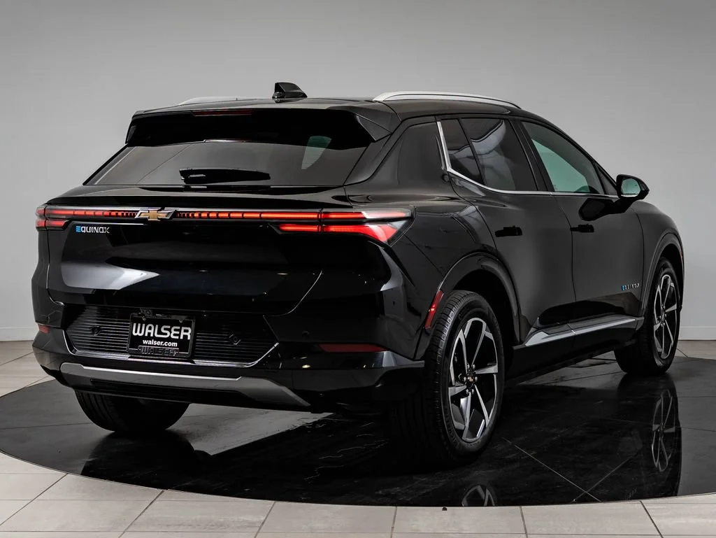 Used 2025 Black Chevrolet LT image 10