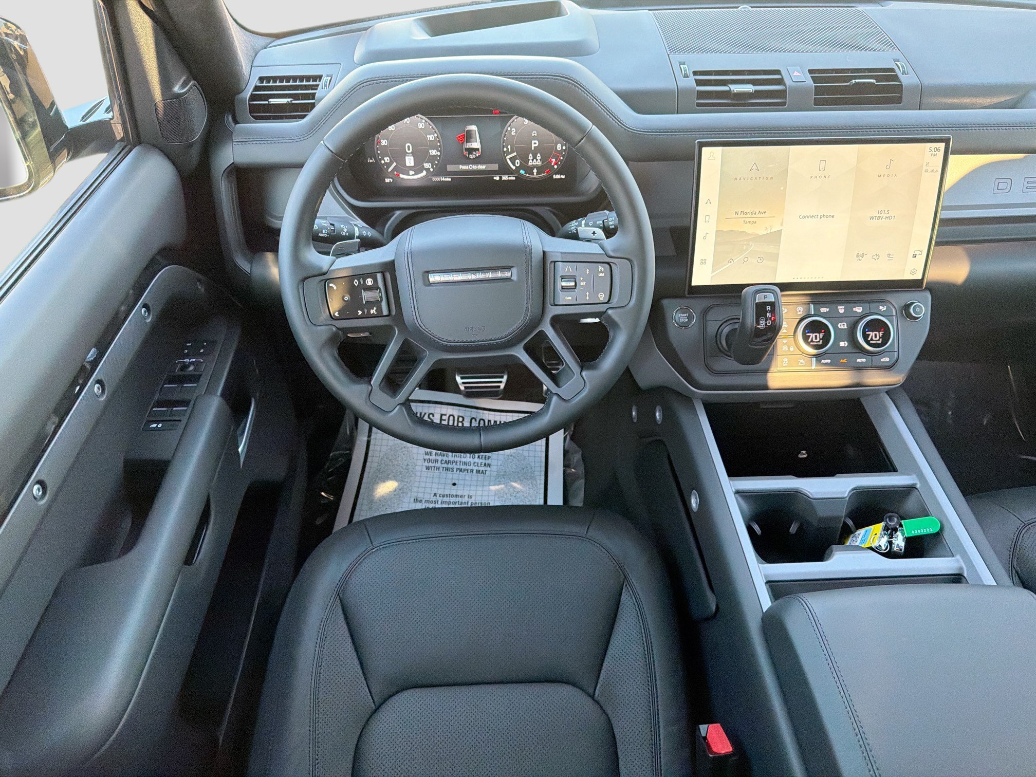 2026 Land Rover Defender V8 - Photo 16