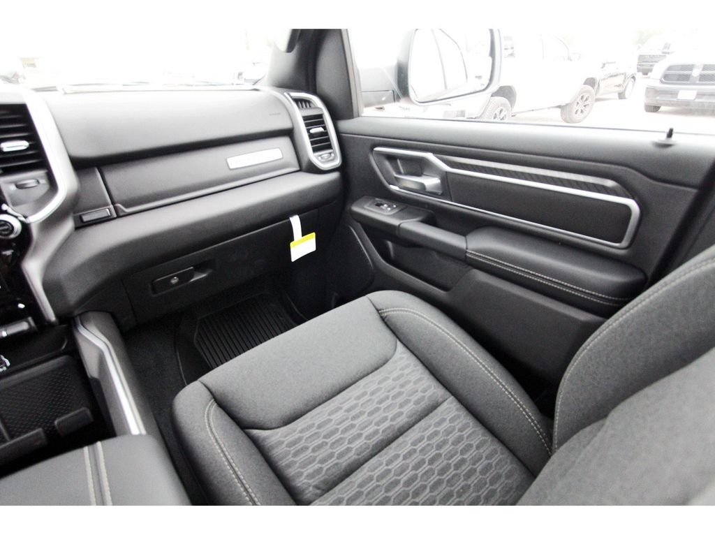 New 2026 Granite Crystal Metallic Clear-Coat Exterior Paint RAM Big Horn/Lone Star image 10