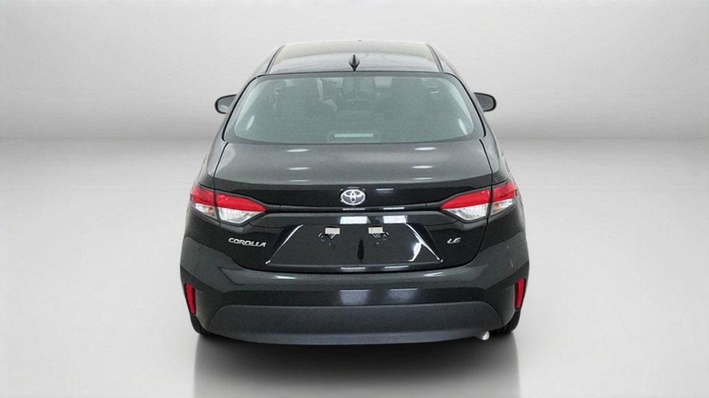 New 2027 Inked Toyota LE image 12