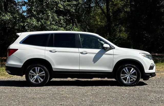 Used 2016 White Diamond Pearl Honda EX-L image 10