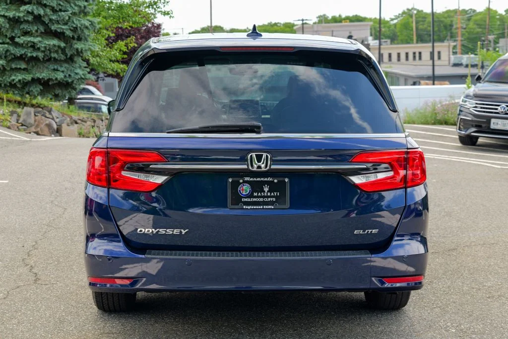 Used 2024 Obsidian Blue Pearl Honda Elite image 6