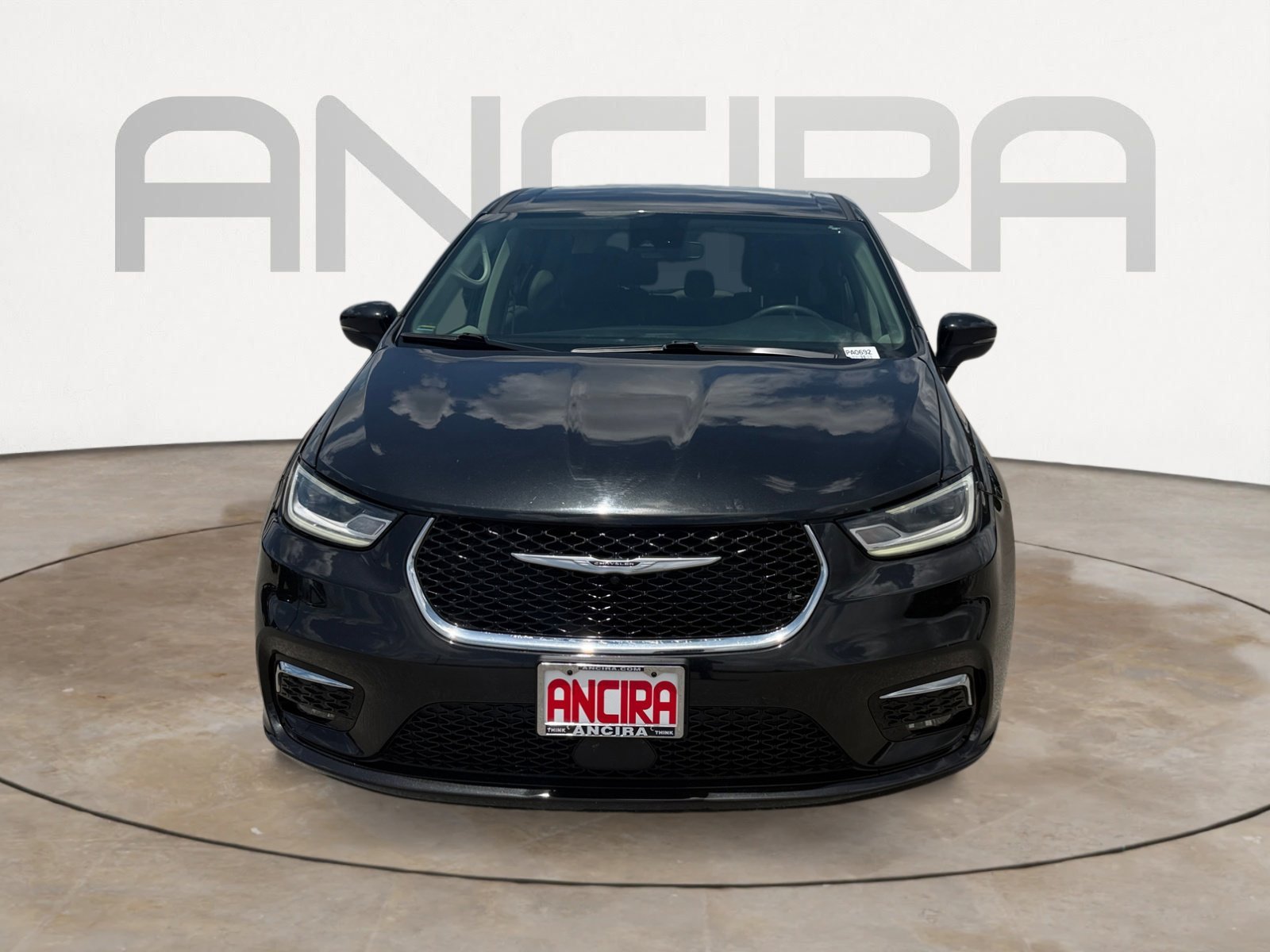 Used 2023 Brilliant Black Crystal Pearlcoat Chrysler Touring L image 5