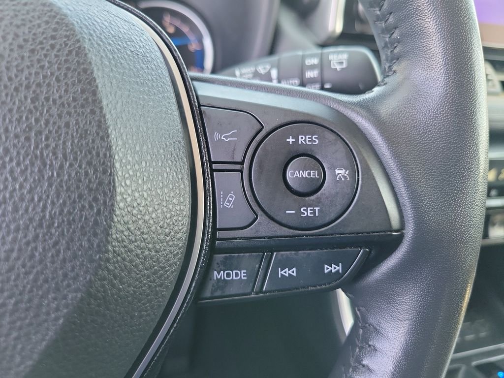 Used 2024 Black Toyota XLE Premium image 27
