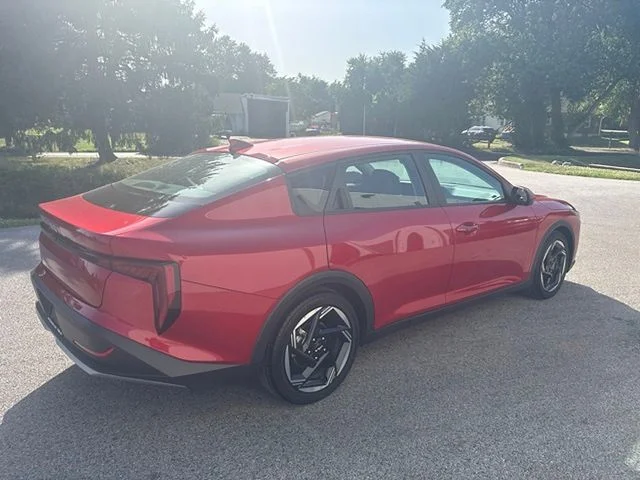Used 2025 Red Kia EX image 40