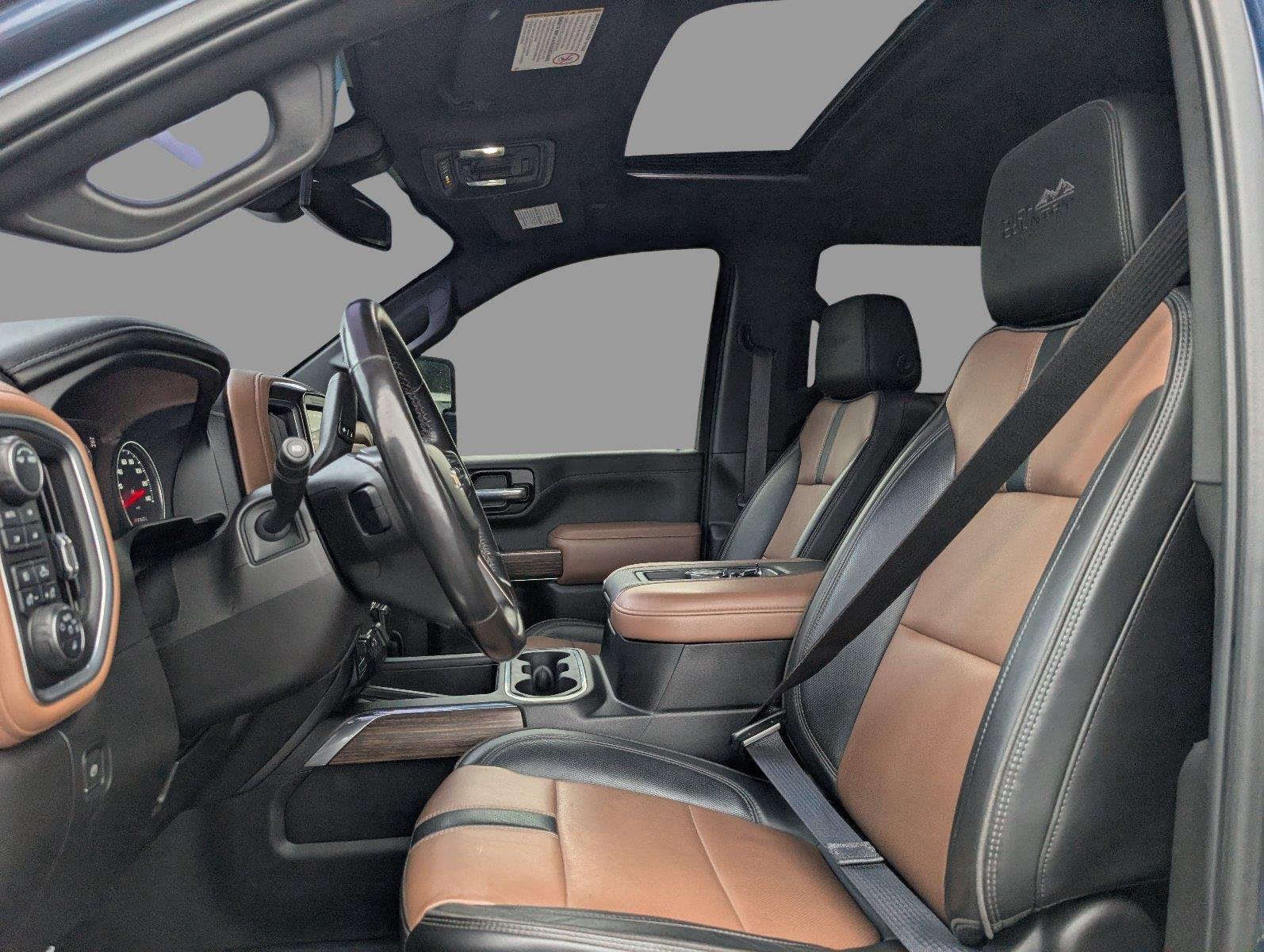Used 2022 NORTHSKY BLUE METALLIC Chevrolet High Country image 17