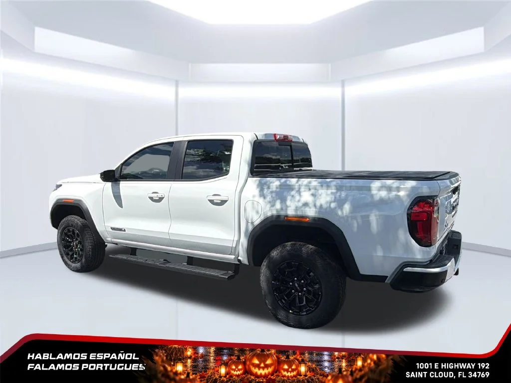 New 2026 Summit White GMC Elevation image 4