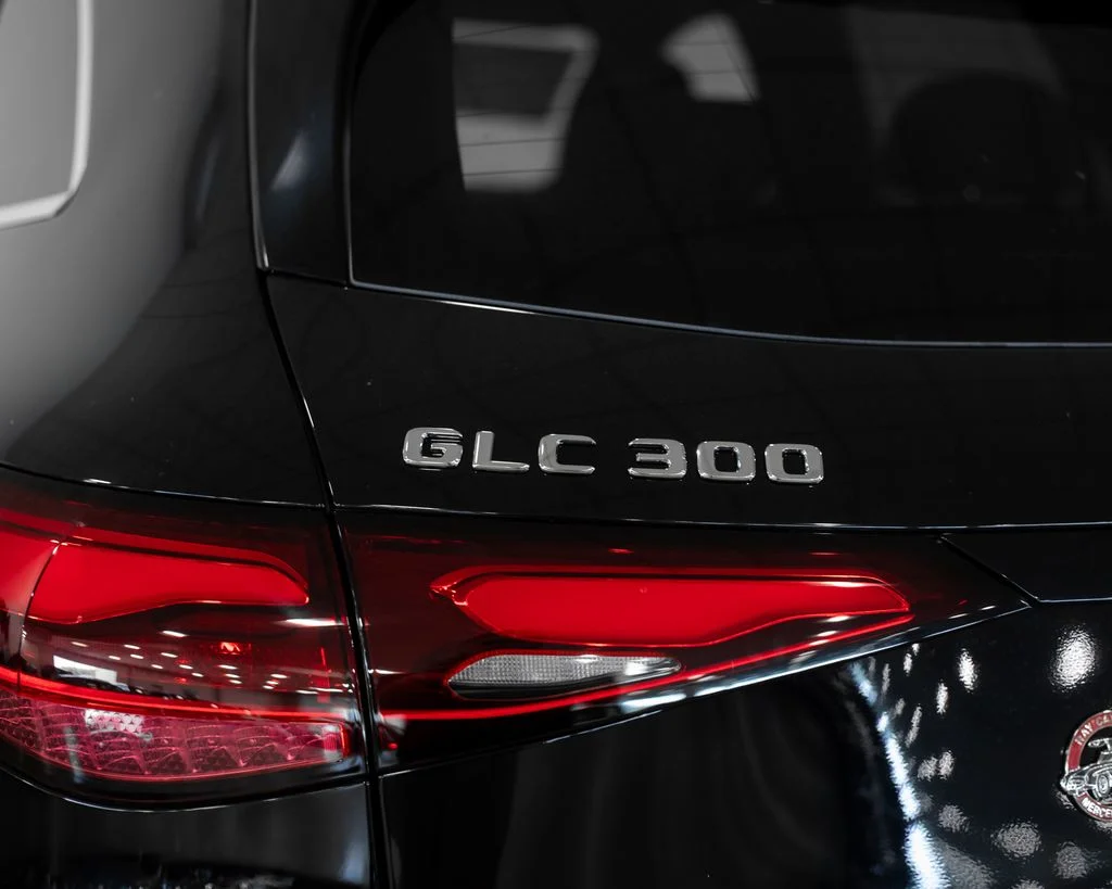 New 2026 Black Mercedes-Benz GLC 300 image 10