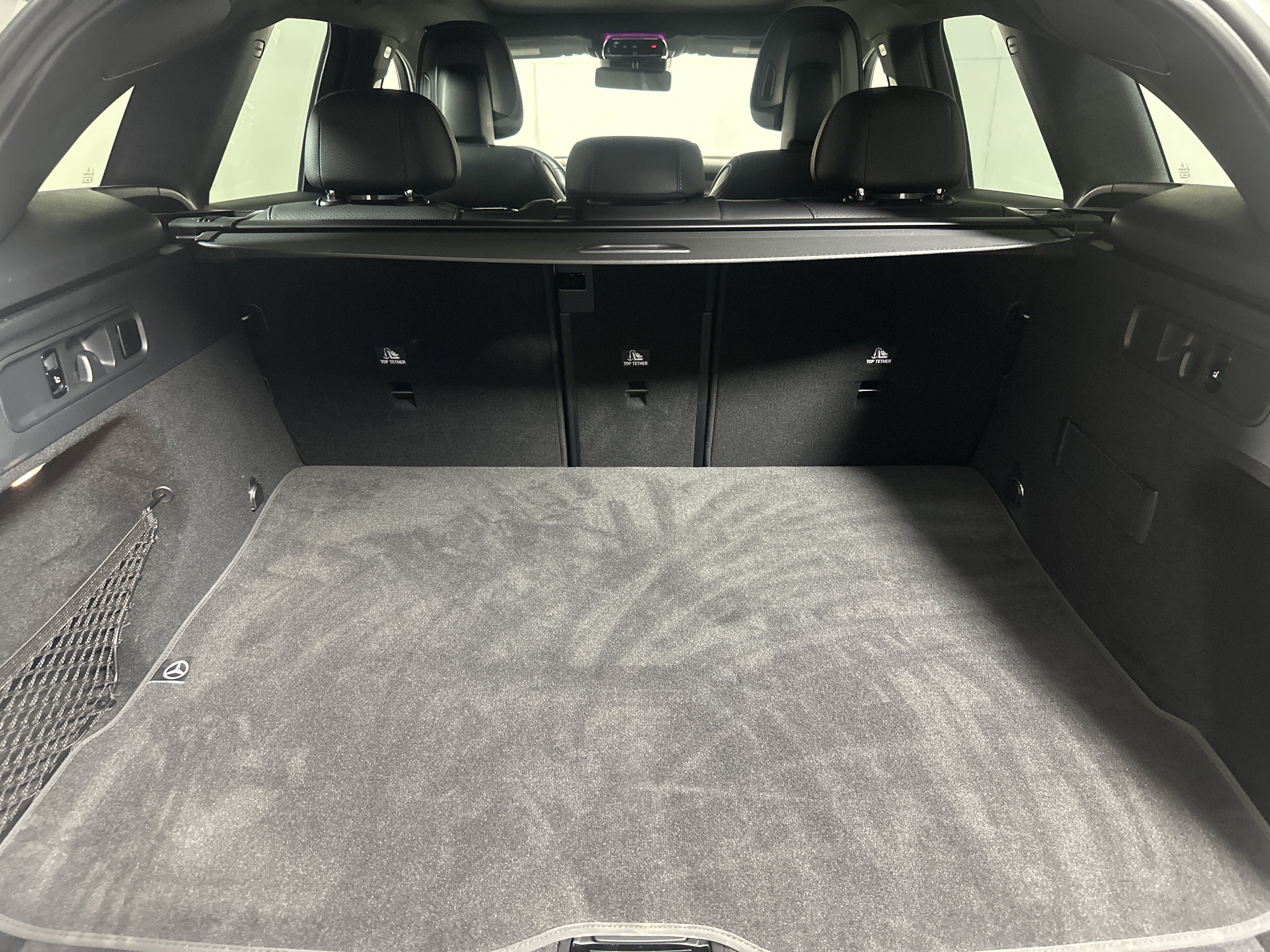 Used 2025 White Mercedes-Benz GLC 300 image 23