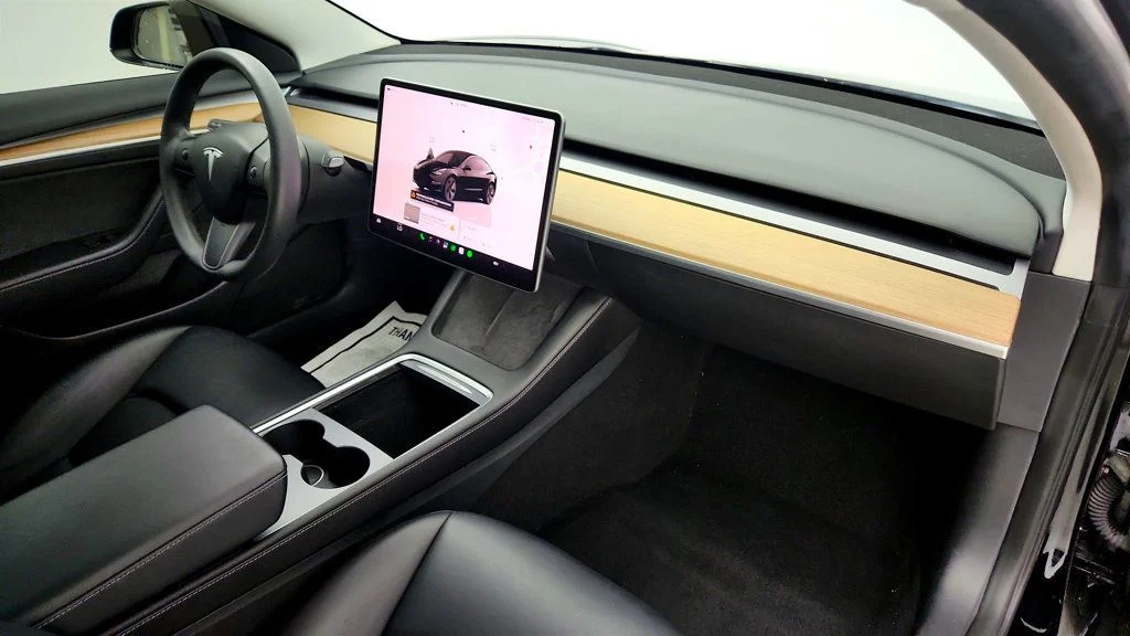 Used 2023 Solid Black Tesla RWD image 29