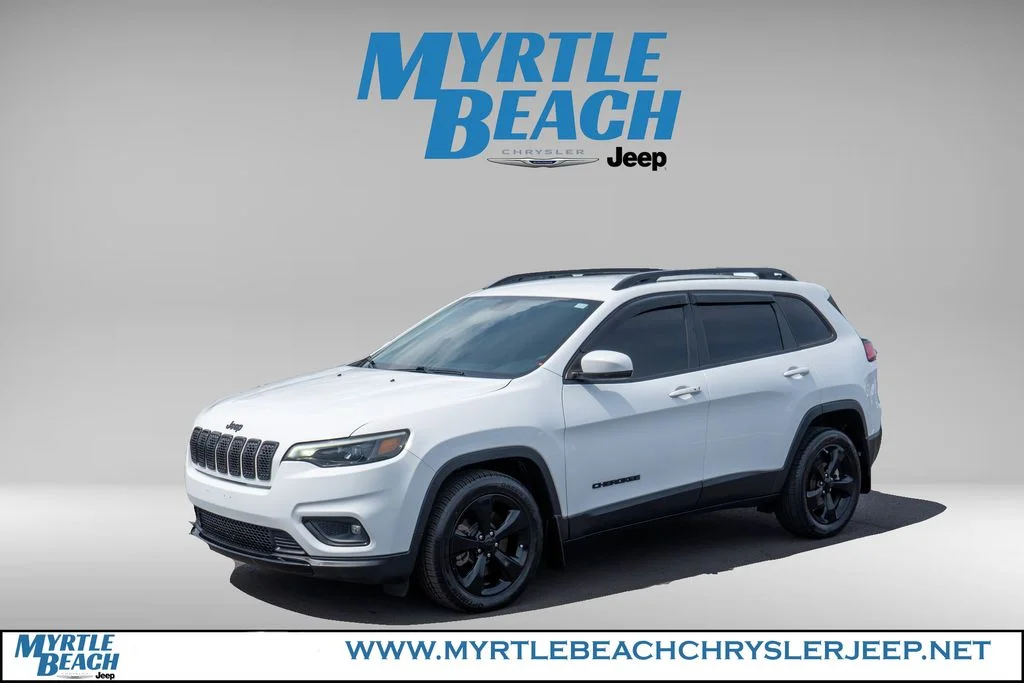Used 2020 Bright White Clearcoat Jeep Latitude Plus image 2