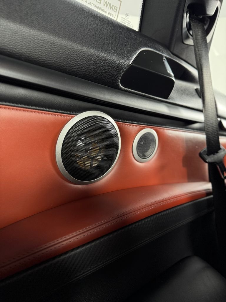 Used 2013 White Metallic BMW Base image 17