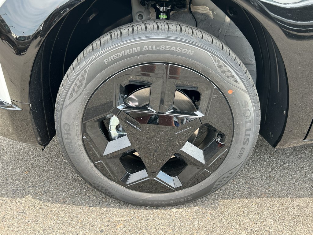 New 2027 Snow White Pearl Kia X-Line S image 9