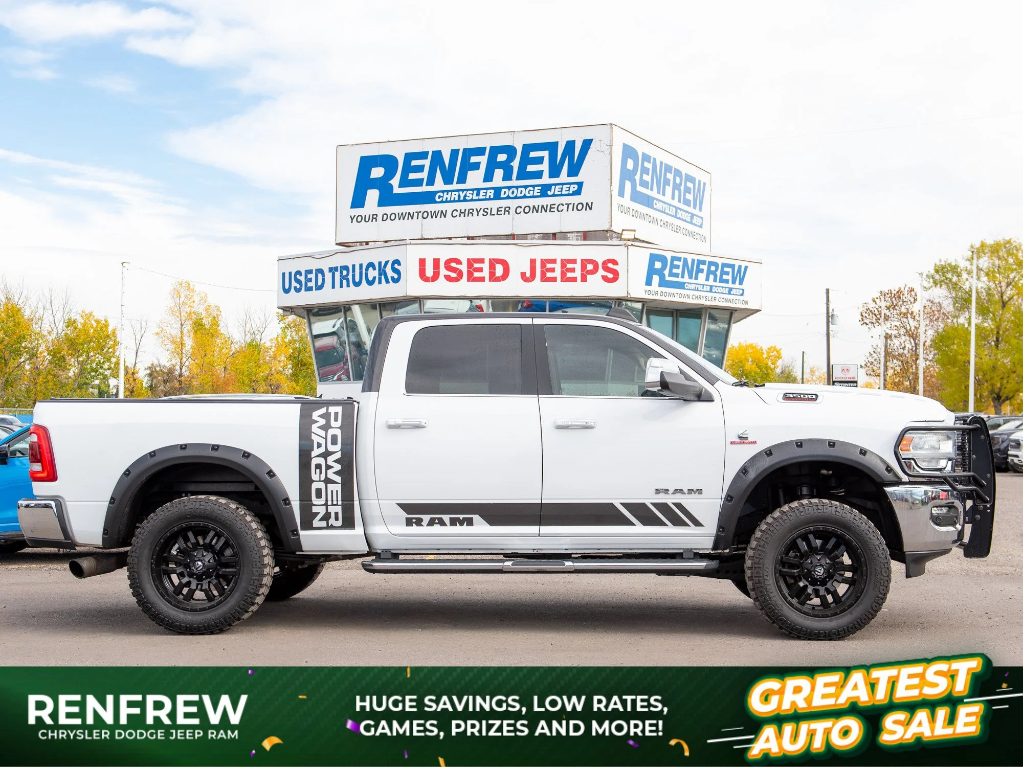 Used 2022 White RAM Laramie* Crew Cab 4x4, Grille Guard, Light Bar, Fuel Wheels, 35-Inch Tires, Tonneau Cover image 1