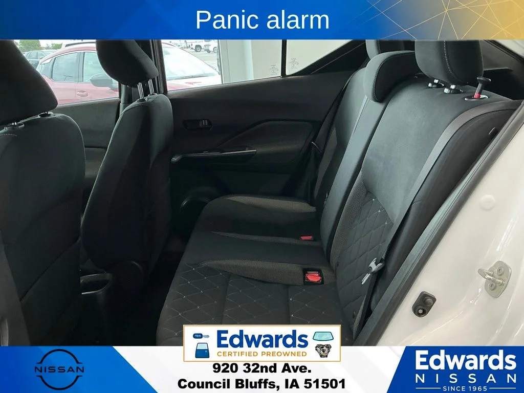 Certified Used 2018 White Nissan S image 12