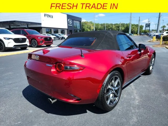 Used 2021 Red Mazda Grand Touring image 7