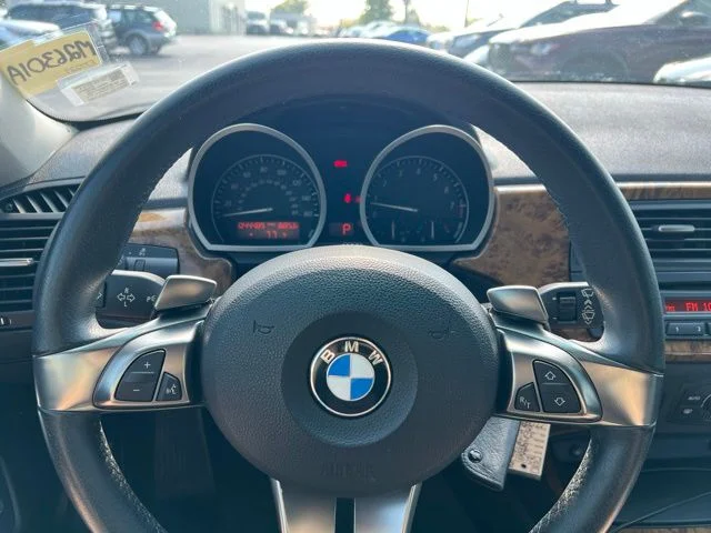 Used 2007 Black BMW 3.0si image 8