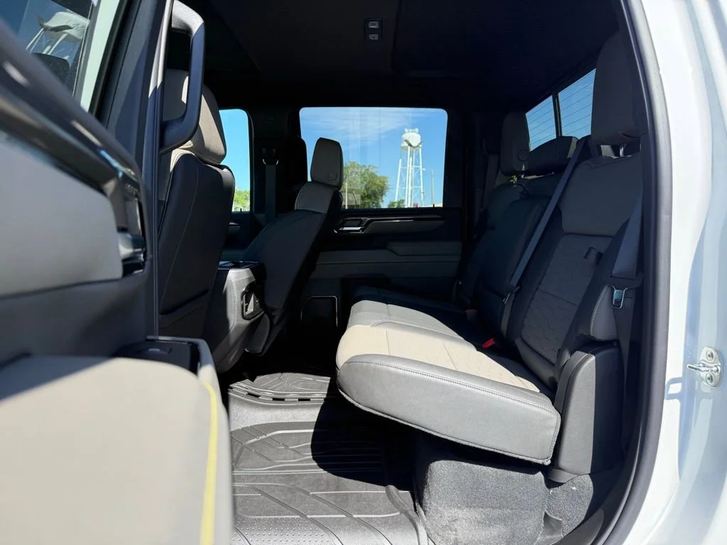 New 2026 Summit White Chevrolet ZR2 image 13