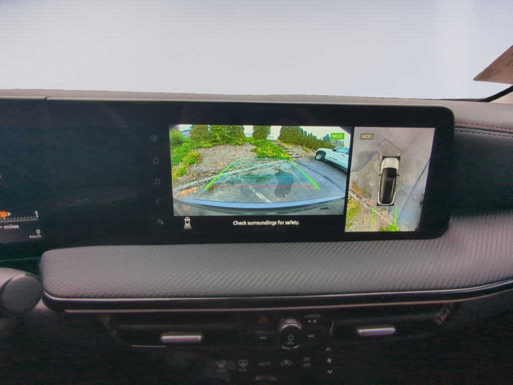 Used 2025 Black Nissan SR image 15