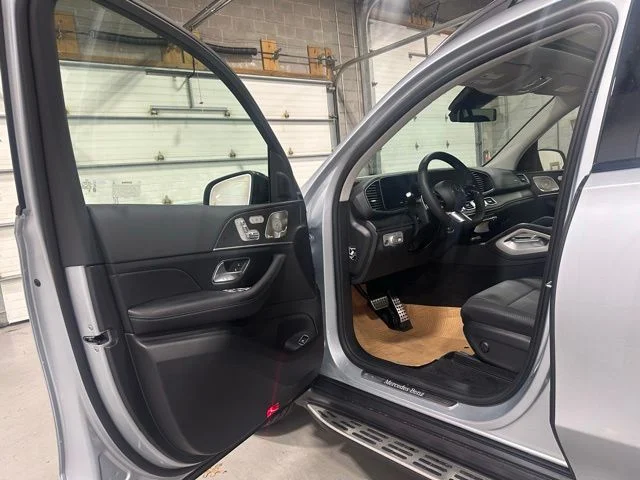 New 2026  Mercedes-Benz GLS 450 image 10
