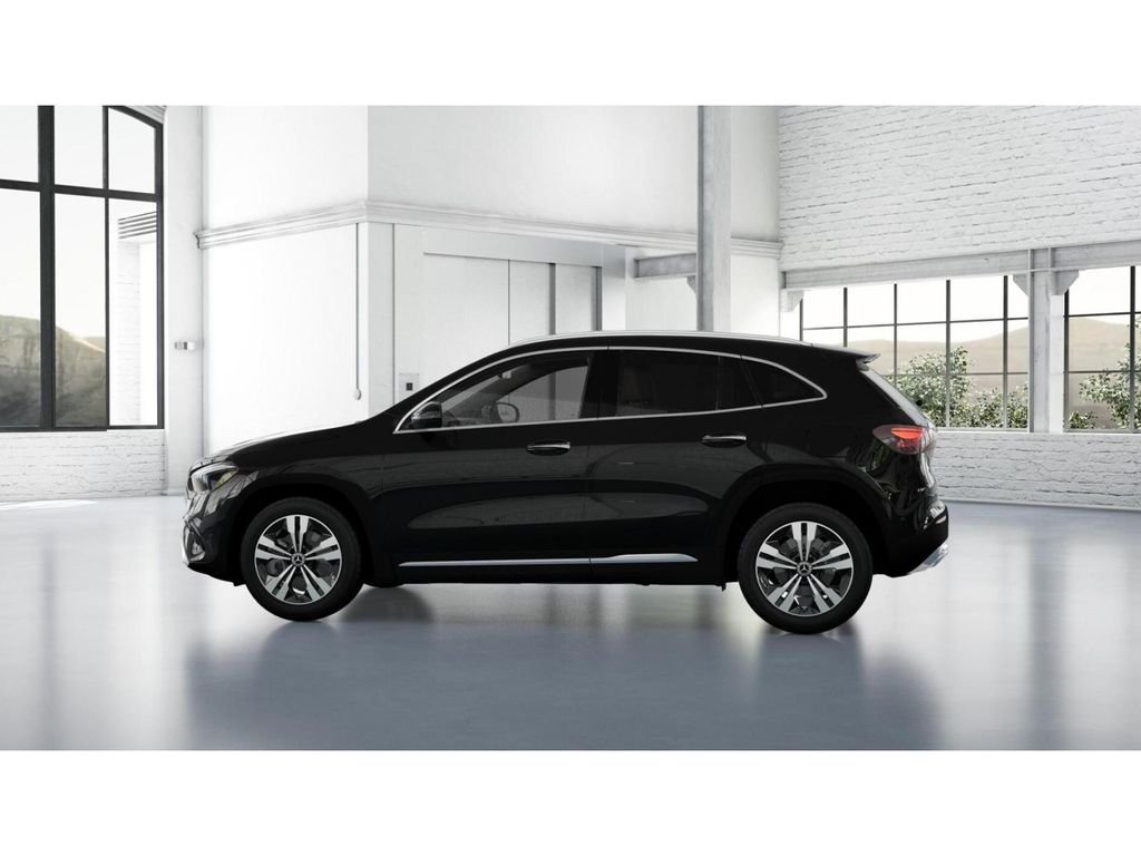 New 2026 Night Black Mercedes-Benz GLA 250 4MATIC® image 33
