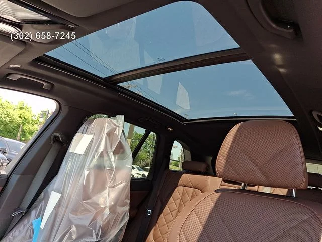 New 2026 Skyscraper Grey Metallic BMW xDrive40i image 13