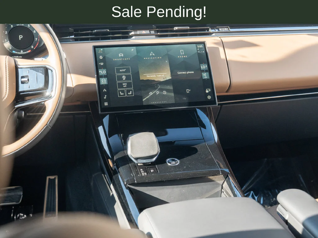 Used 2025 Blue Land Rover Dynamic SE image 21