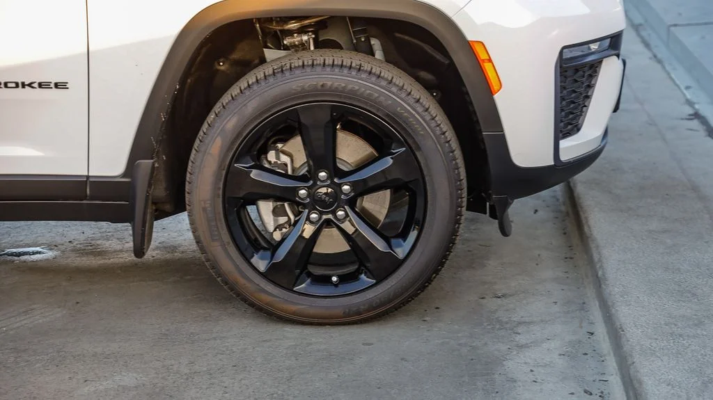 New 2026 White Jeep Limited image 11