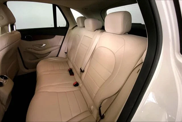 Used 2022 White Mercedes-Benz GLC 300 image 12