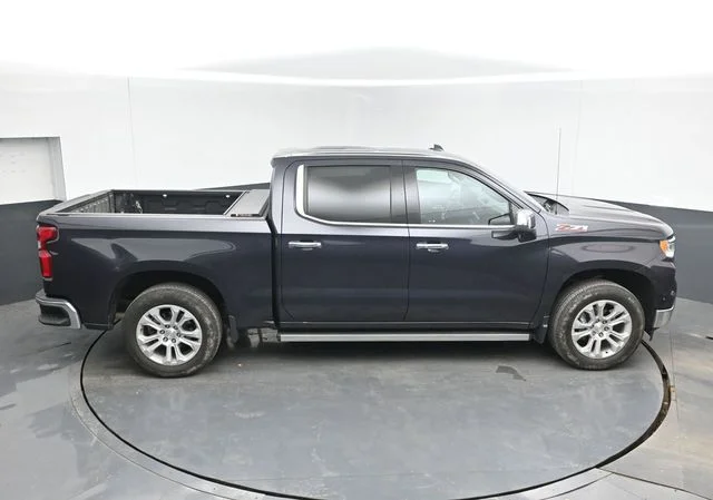 Used 2022 Gray Chevrolet LTZ image 26