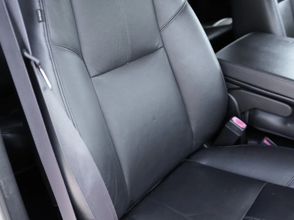 Used 2012 Summit White Chevrolet LT image 28