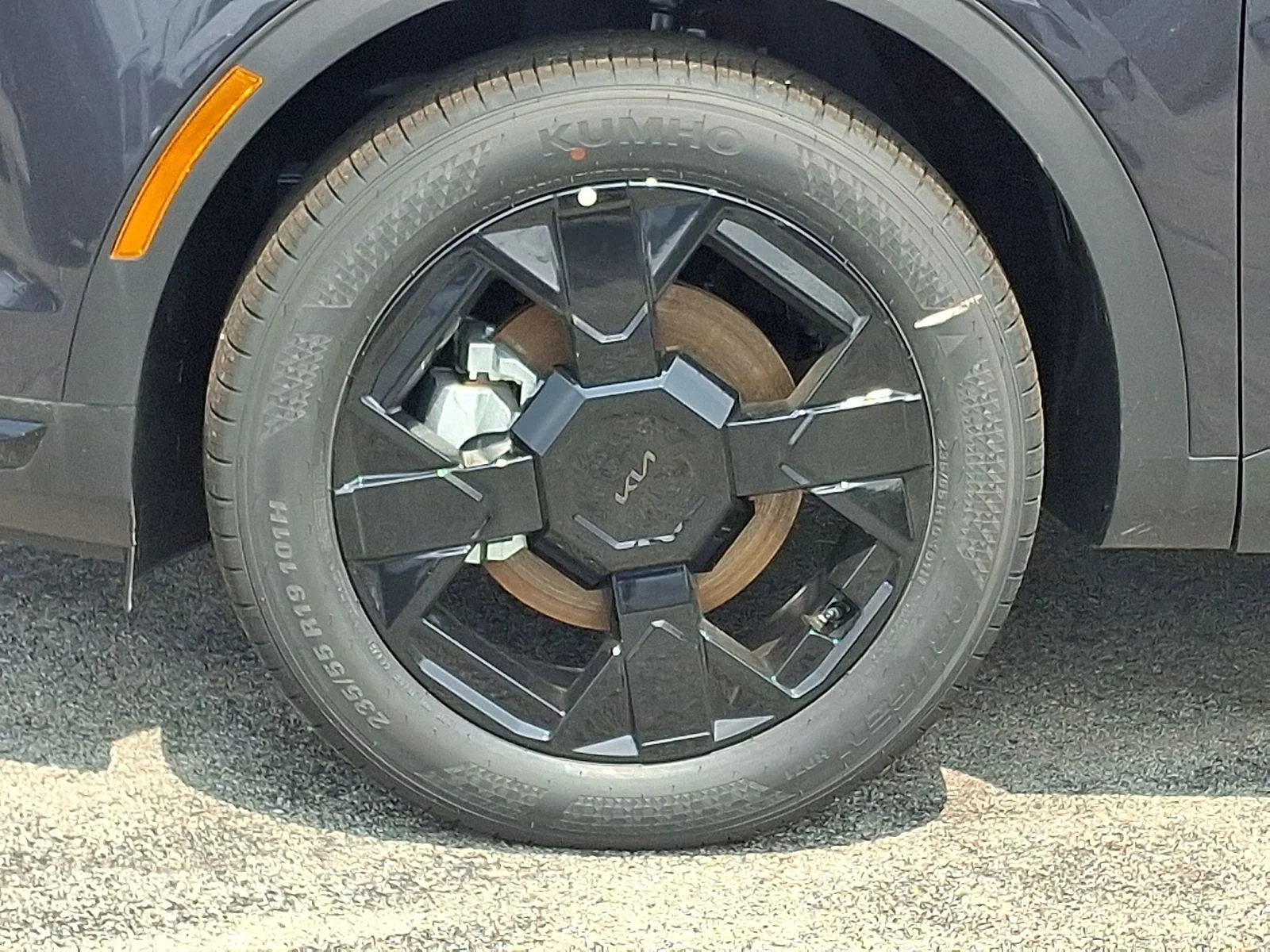 New 2026 Gray Kia X-Line image 6