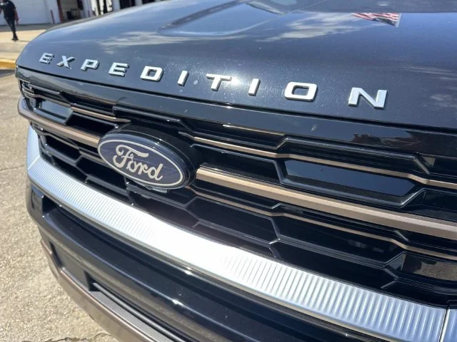 Used 2025 Black Ford King Ranch image 6