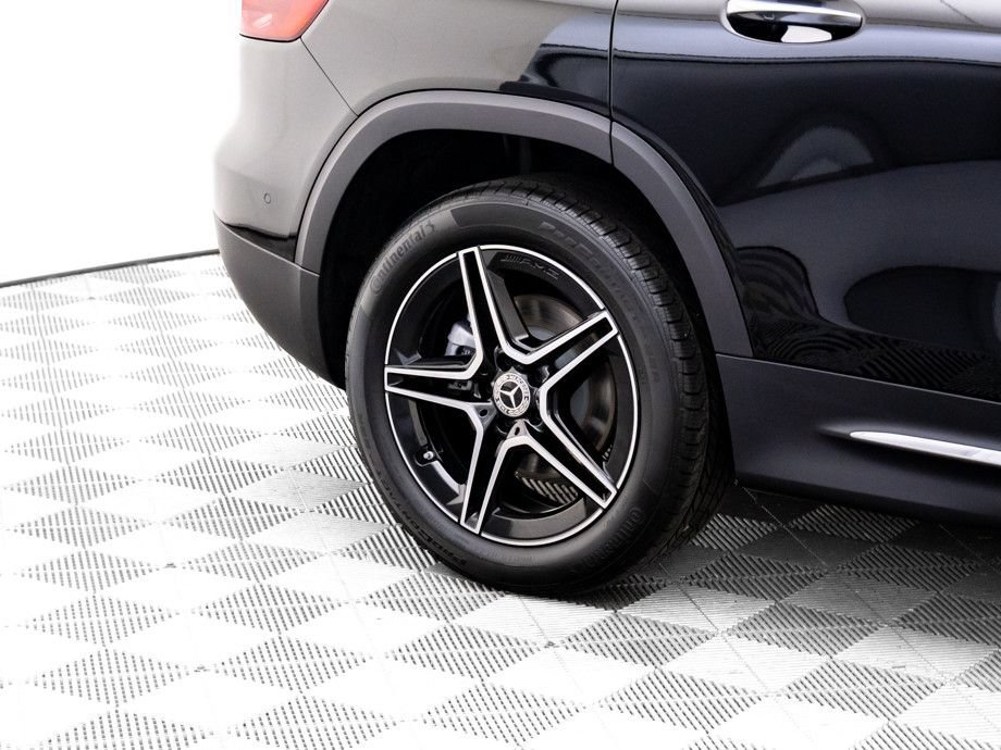 New 2026 Night Black Mercedes-Benz GLB 250 image 83