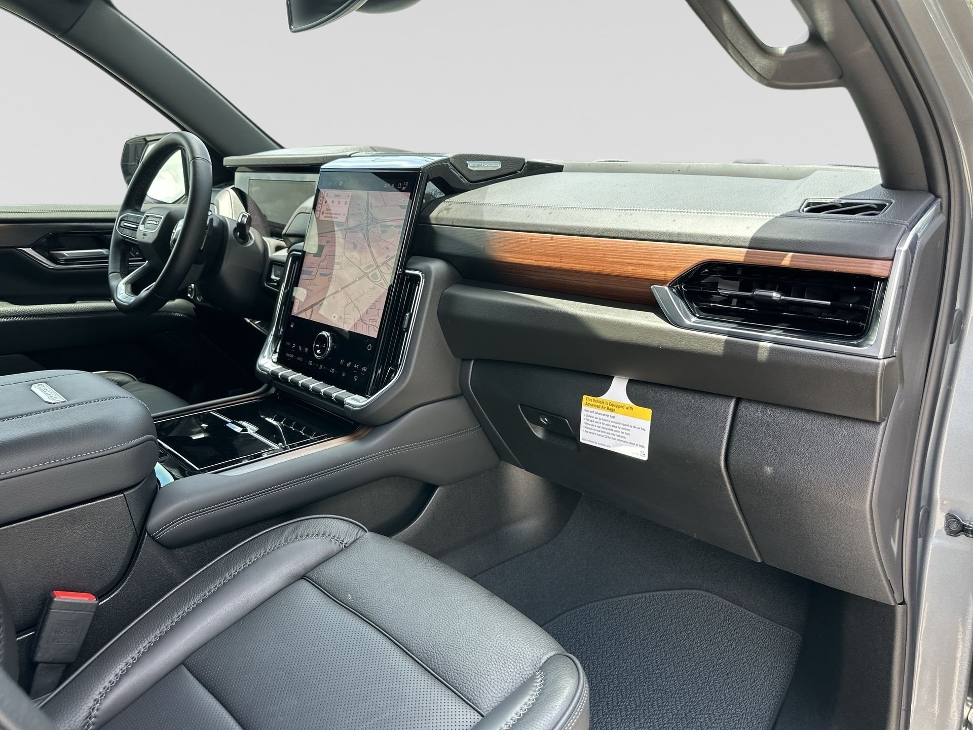 2026 GMC Yukon Denali - Photo 29