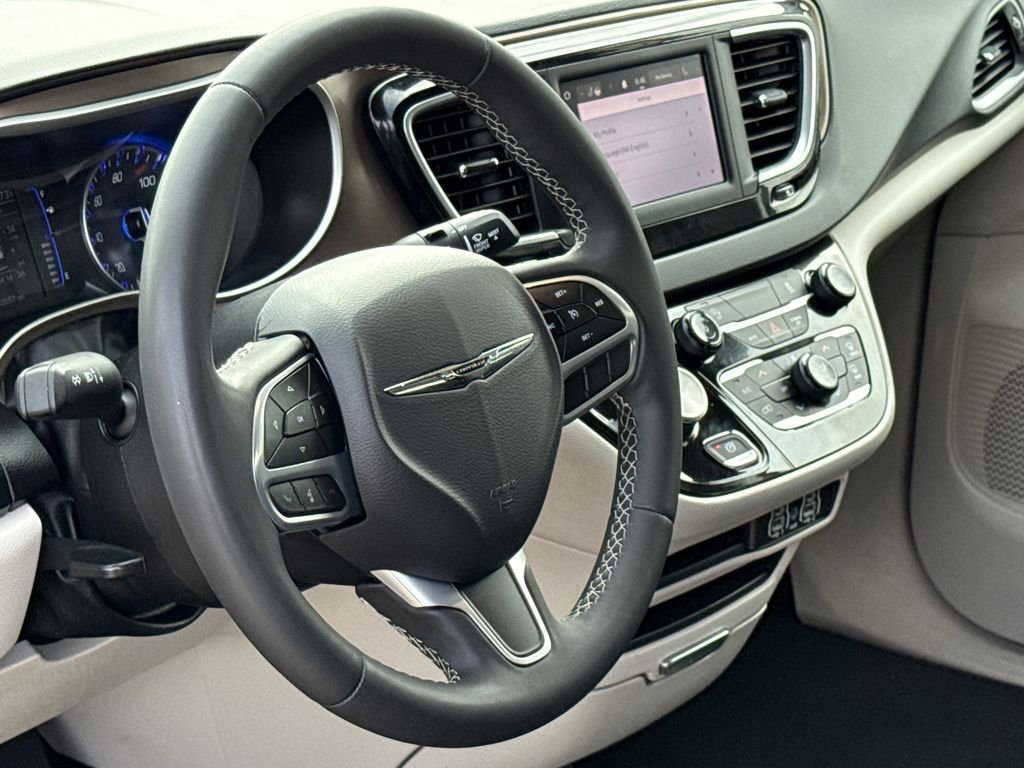 Used 2023 Red Chrysler LX image 18