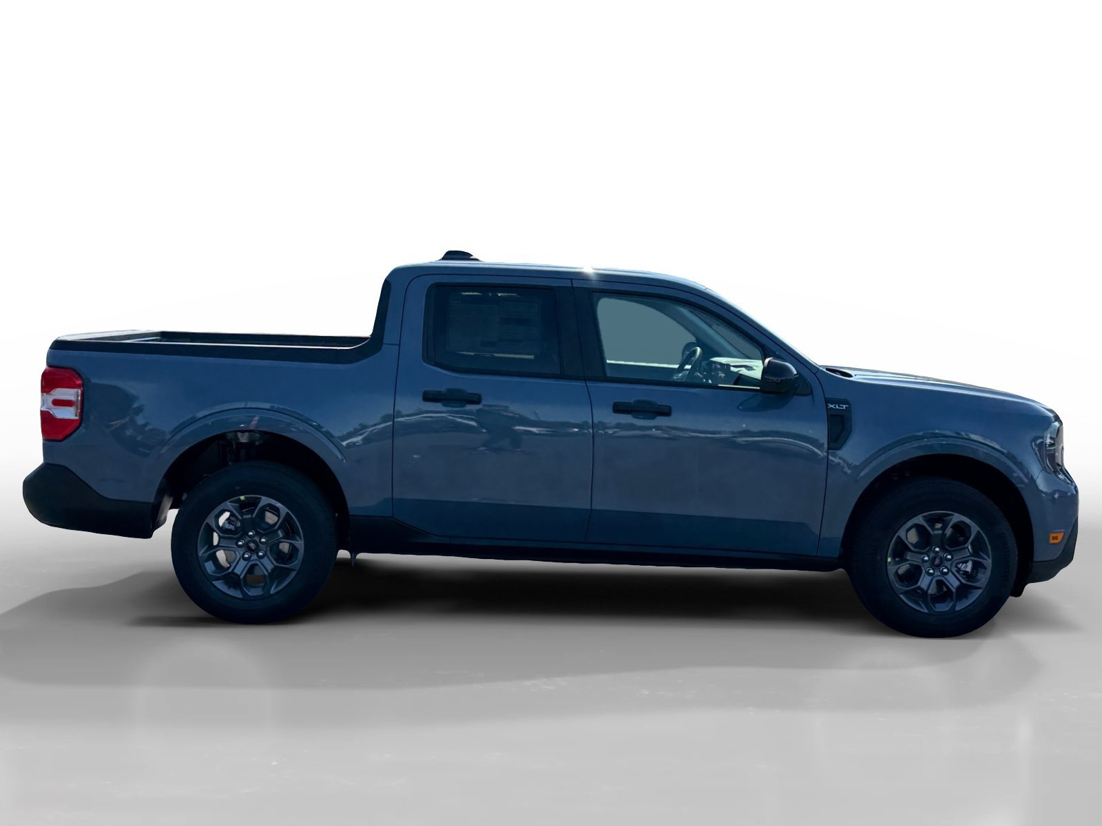 New 2026 Azure Gray Metallic Tri-Coat Ford XLT image 6