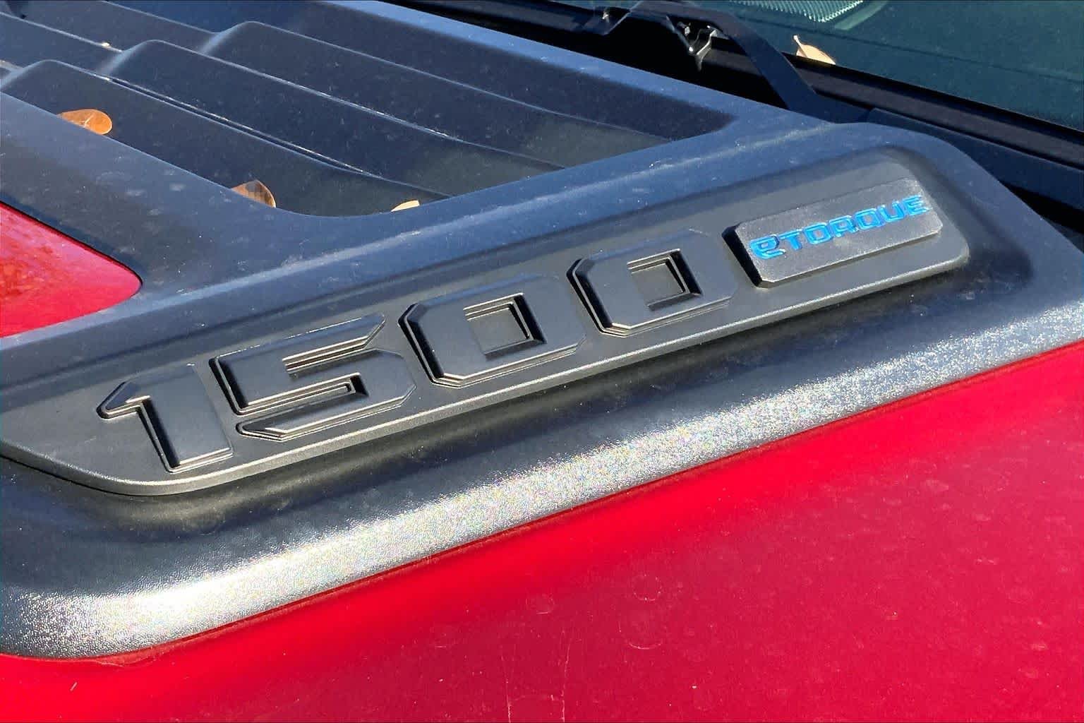 New 2026 Molten Red Pearl-Coat Exterior Paint RAM Laramie image 15