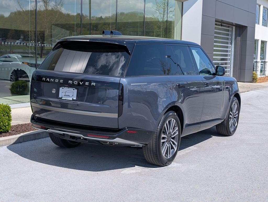 New 2026 Varesine Blue Land Rover SE image 8