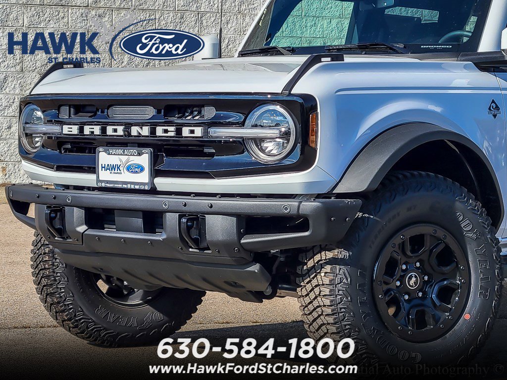 New 2024 White Ford Outer Banks image 2
