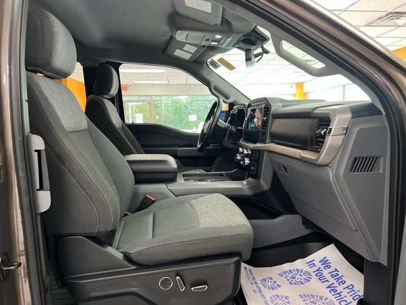 Used 2021 Gray Ford XLT image 10