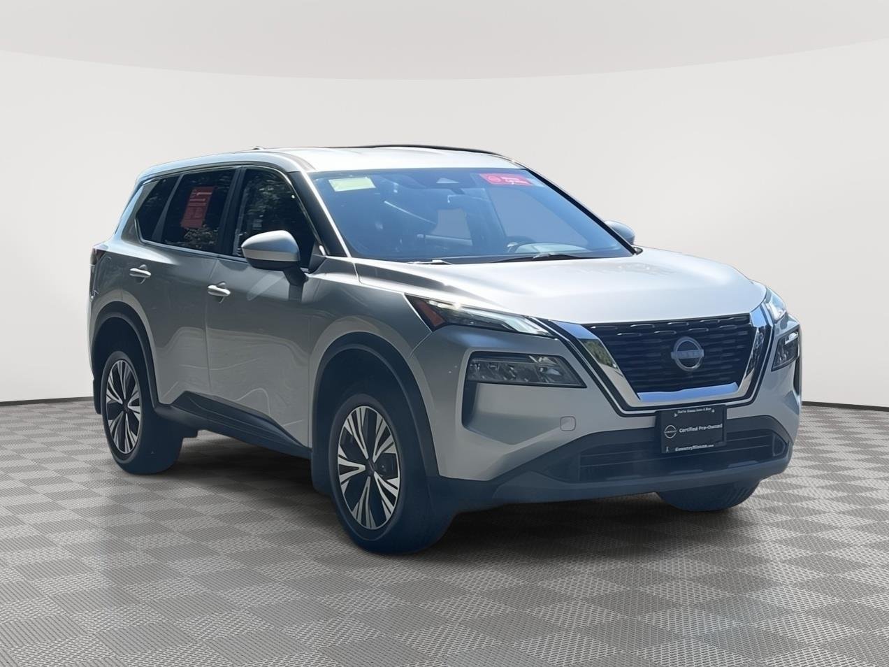 Used 2023 Brilliant Silver Metallic Nissan SV image 3