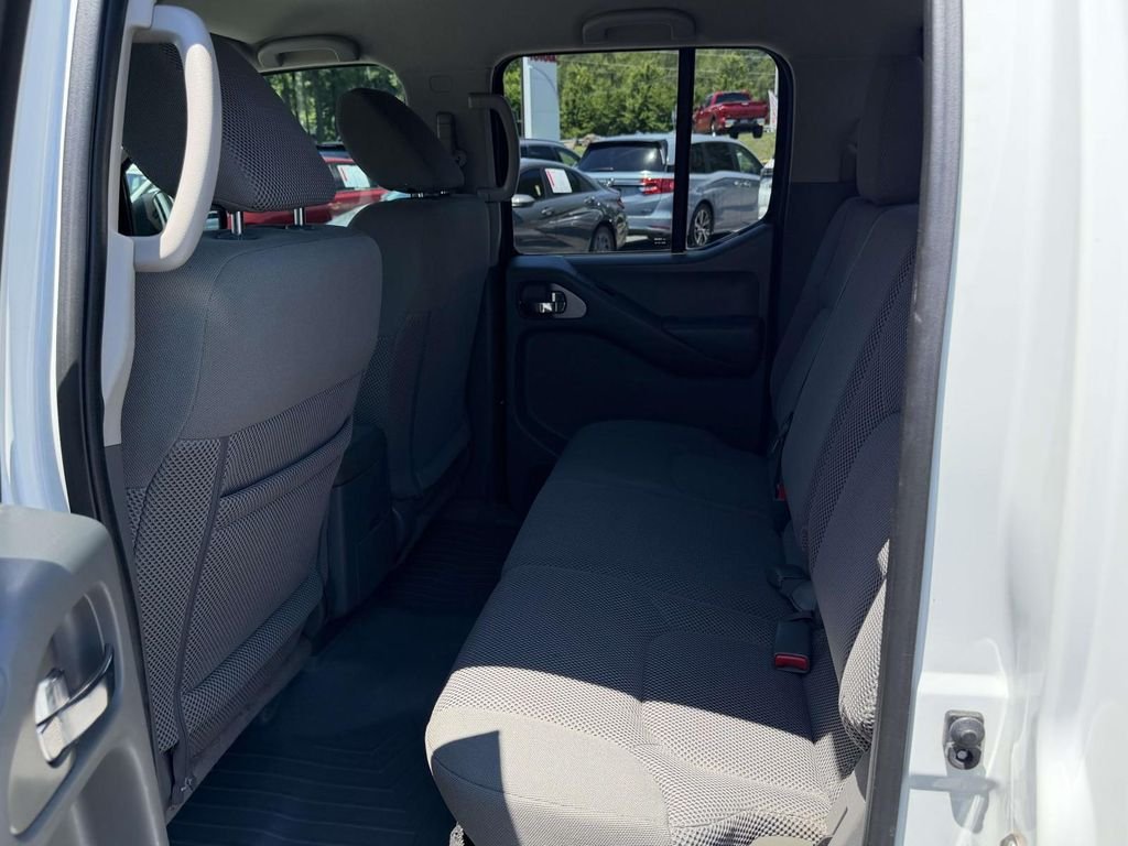 Used 2016 White Nissan SV image 14