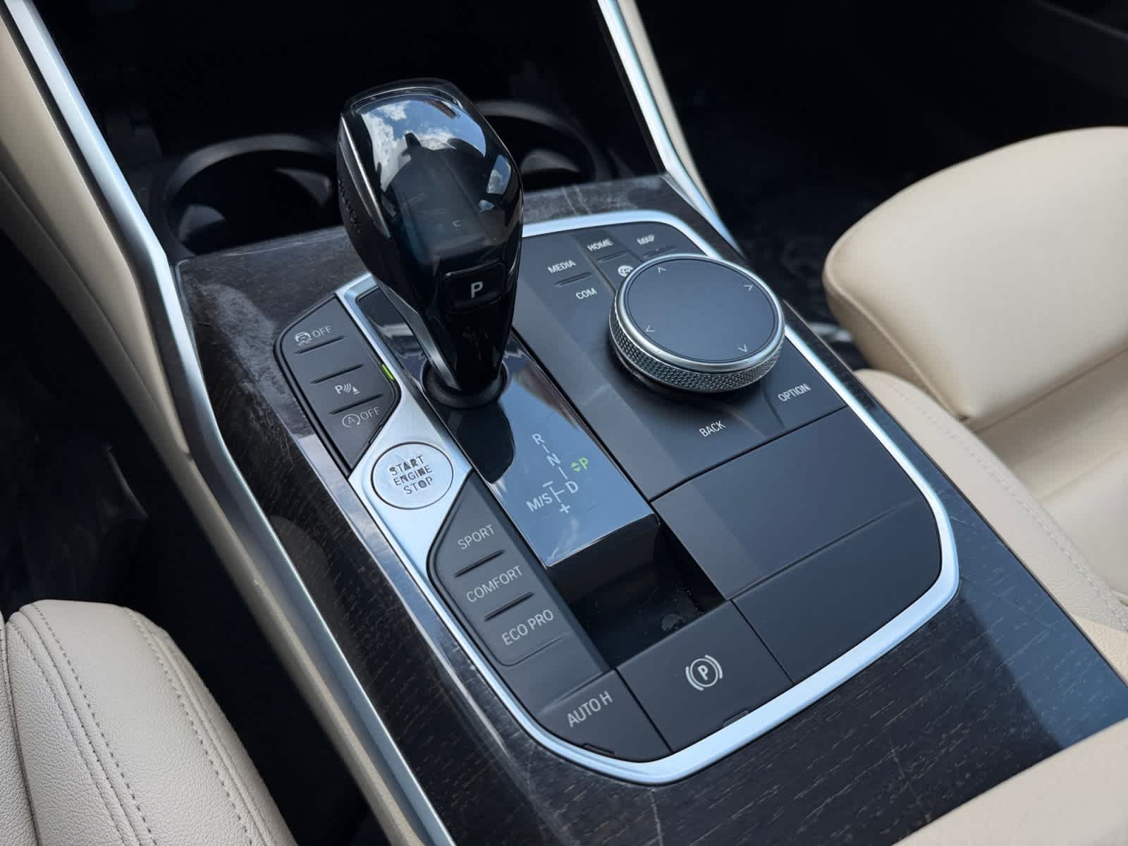 Used 2020 Mineral Gray Metallic BMW 330i xDrive image 23