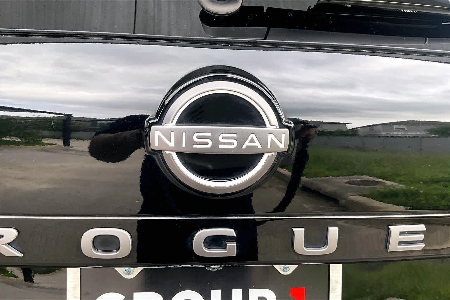 Certified Used 2024 Super Black Nissan SV image 30