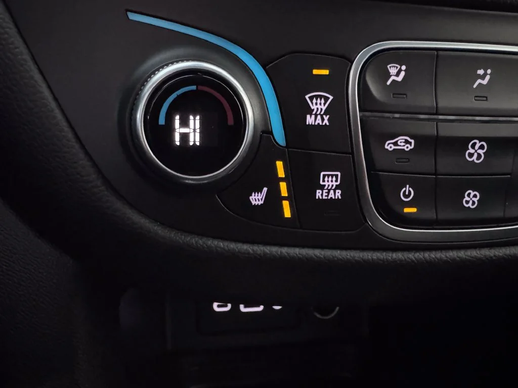 2024 Chevrolet Equinox LT - Photo 22