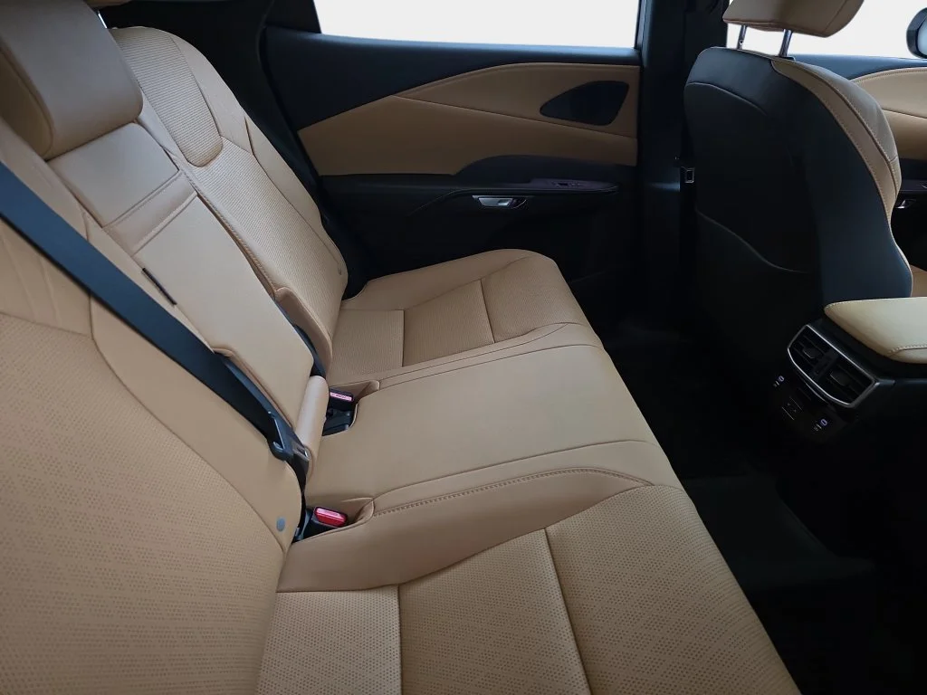 New 2026 Eminent White Pearl Lexus PREMIUM PLUS image 11