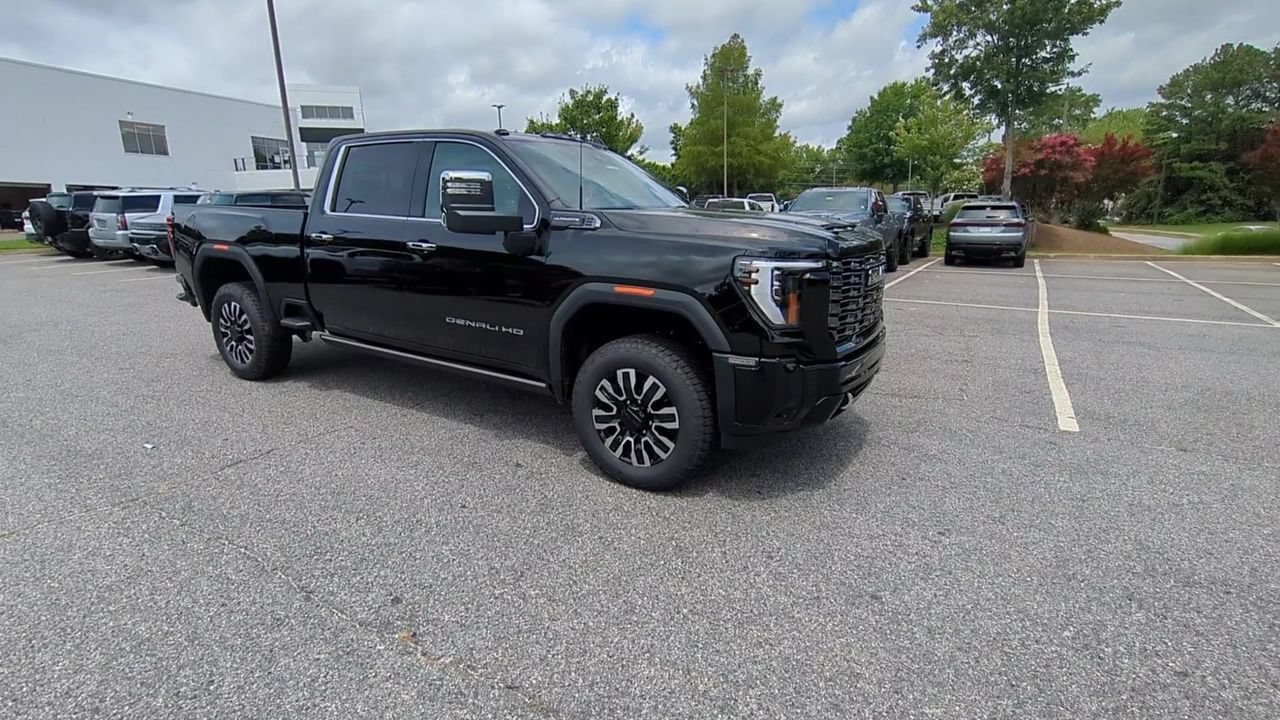 New 2026 Onyx Black GMC Denali Ultimate image 2