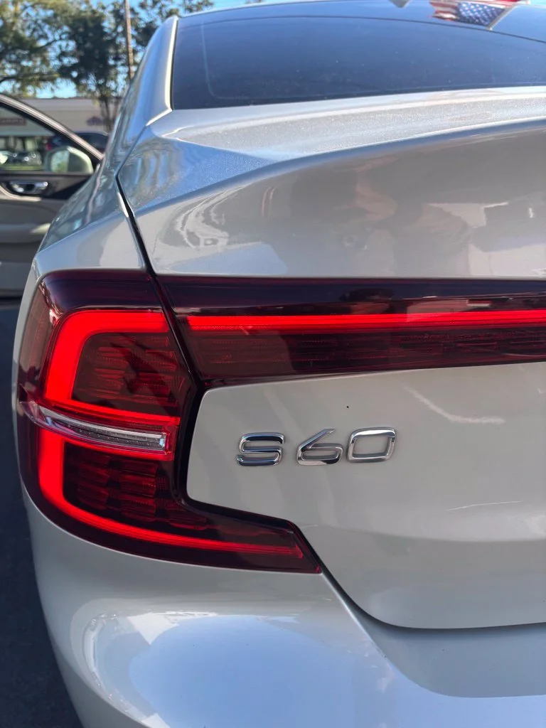 Used 2019 Beige Volvo T6 Momentum image 14