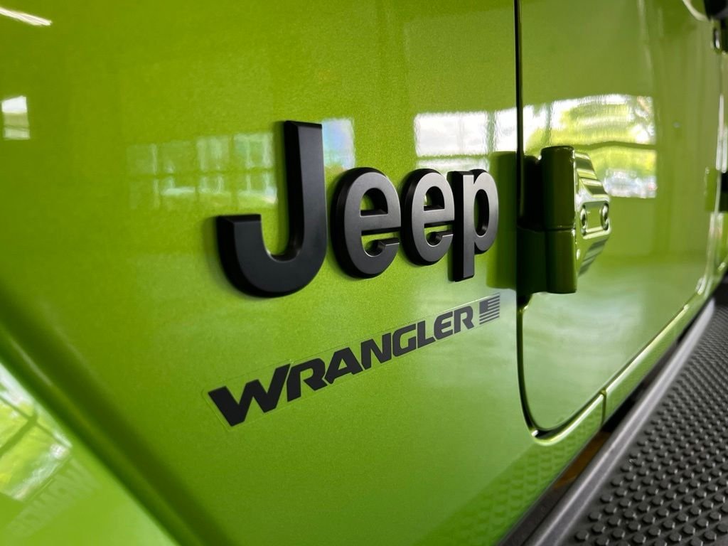 New 2026 Mojito Clear-Coat Exterior Paint Jeep Sahara image 12